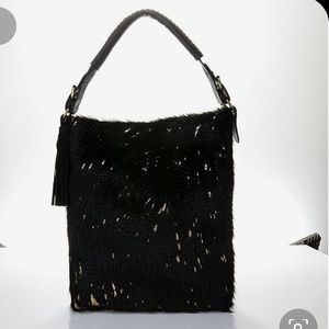 Clever Carriage Haircalf Hobo Black & Gold